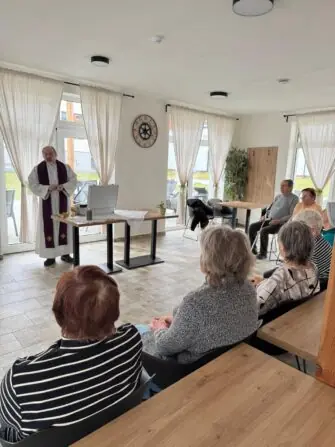 6d3049c2-0400-48be-935d-40272c395b30