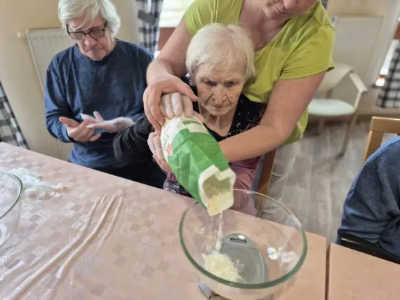 c04f431e-0db4-48a9-9ca8-209acbb52ce7